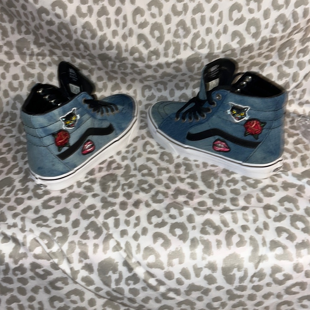 Gently worn like new Denim Women Vans sneakers